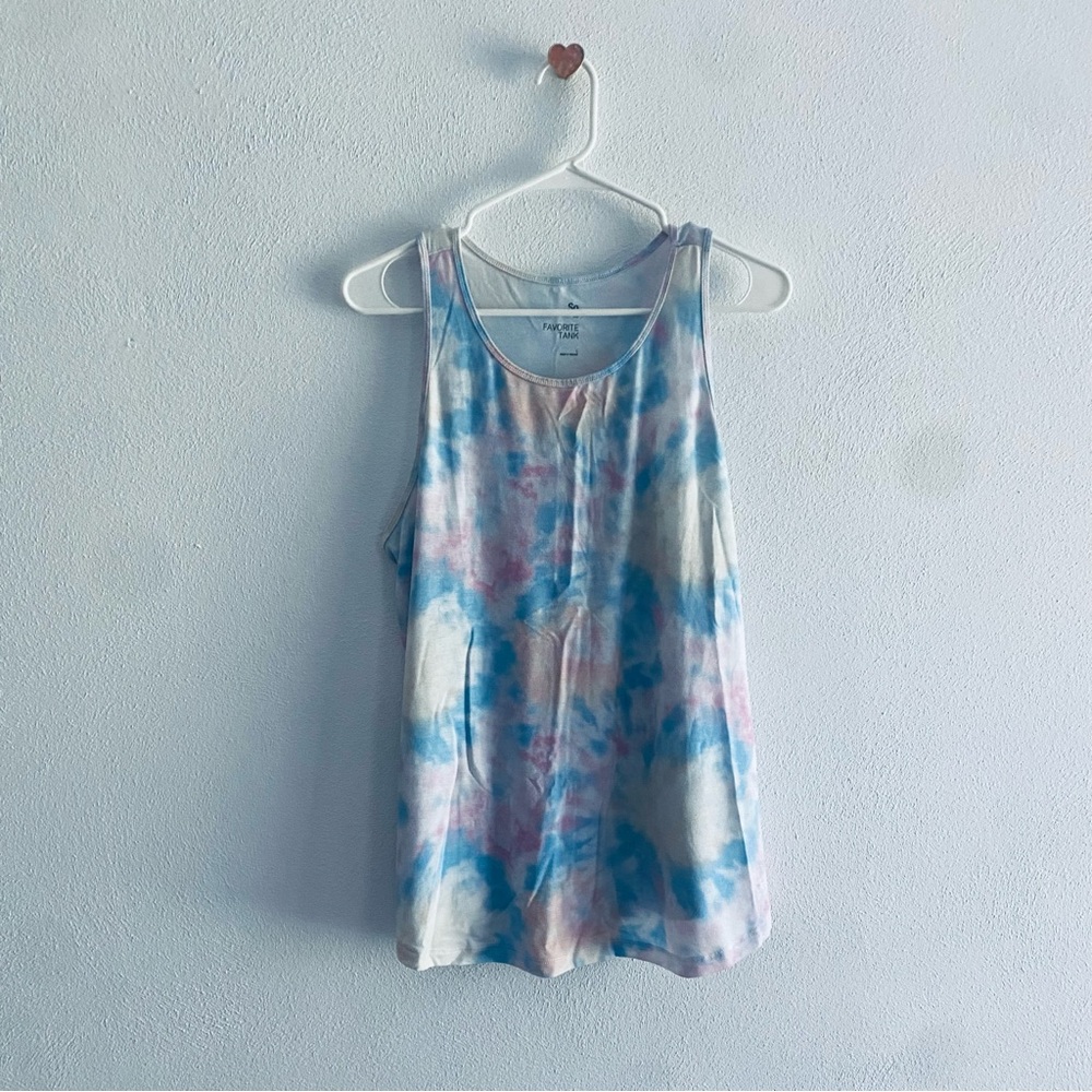 SO tie dye Favorite tank